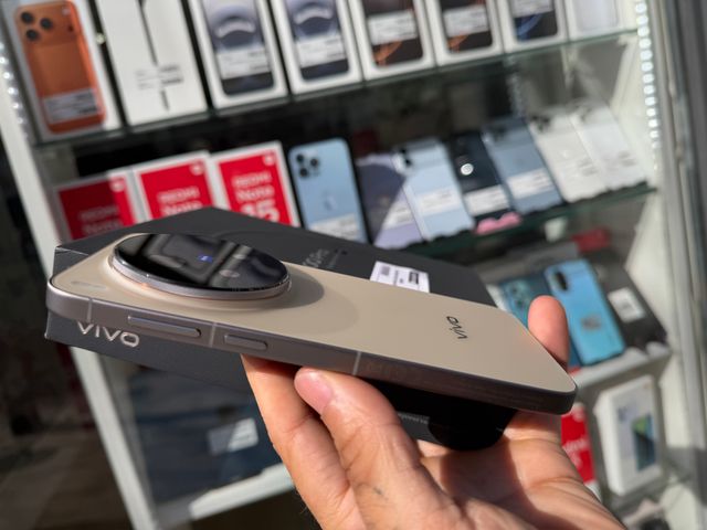 Vivo X300 Pro 512GB Version Global SEMI NUOVO