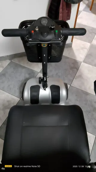 Scooter eléctrico movilidad reducida