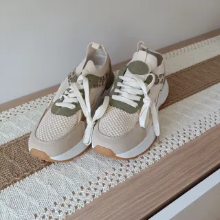 Zapatillas Beige y Verde