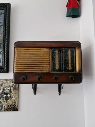 Radio Antigua Mueble Bar