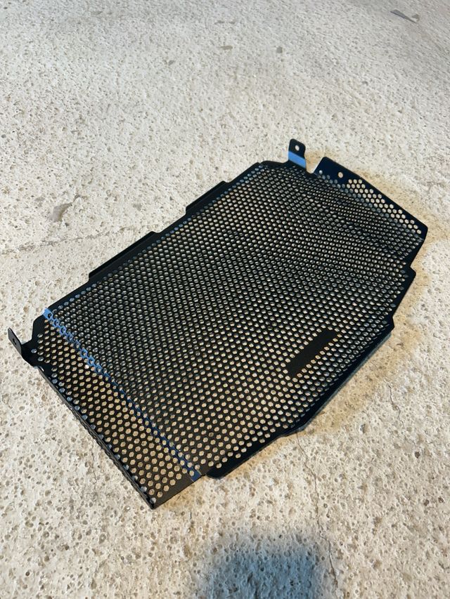 Protector radiador Hornet CB1000
