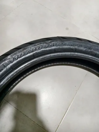 Neumático moto delantero 110/80/19