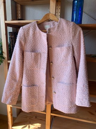 Chaqueta americana en bouclé rosa pastel H&M