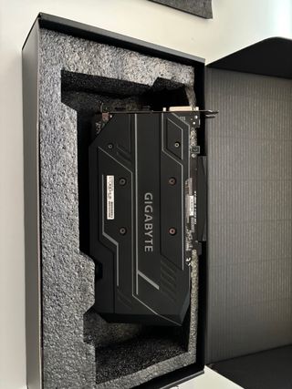 Tarjeta Gráfica Gigabyte GTX 1650 SUPER