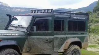 Baca techo Land Rover Defender con focos led