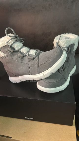 Botas de invierno Sorel grises mujer