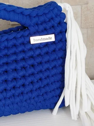 Borsa uncinetto blu con frange bianche/handmade