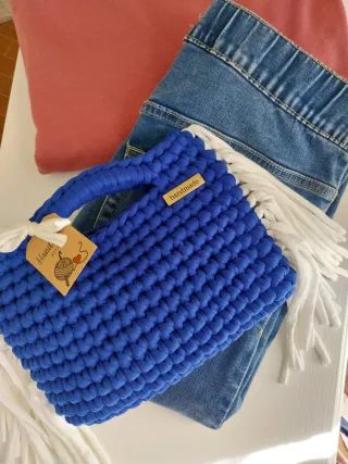 Borsa uncinetto blu con frange bianche/handmade