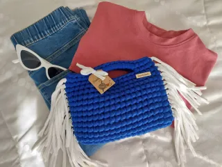 Borsa uncinetto blu con frange bianche/handmade