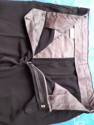 Uniforme unisex negro y blanco