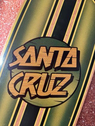Longboard Santa Cruz , se usó 3 dias. Costó 320€