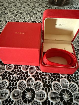 Caja de joya de terciopelo Rabat roja