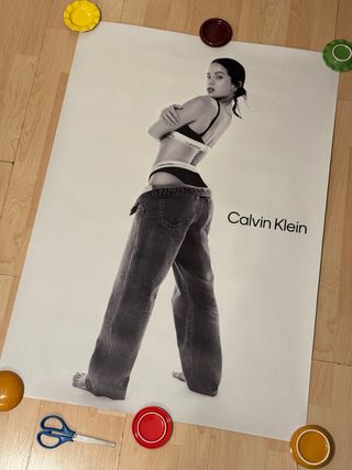 Cartel Rosalía 100x70 Calvin Klein