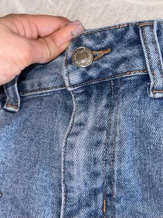 Falda vaquera con pedrería