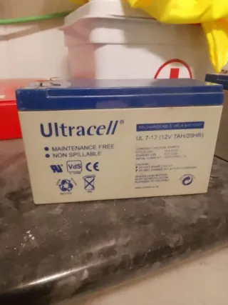 2 Baterías recargable Ultracell 12V 7Ah VRLA