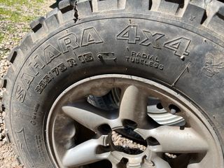 4 ruedas de tacos 235/75 R15 insaturbo sahara
