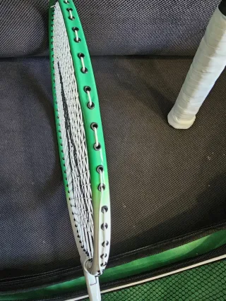 2 racchette da badminton verdi