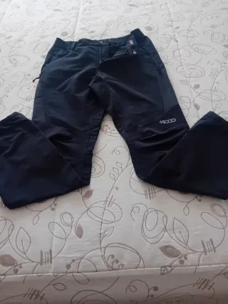 Pantalones Montaña Mujer +8000 Negros + cinturón.