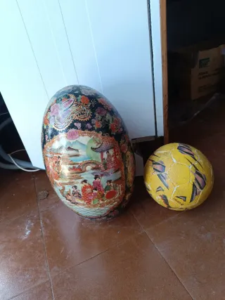 Huevo porcelana japonés hecho a mano