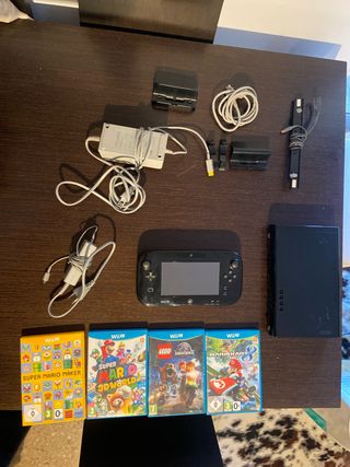 Wii U completa  4 juegos