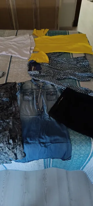 Lote grande de ropa Bershka, Stradivarius...