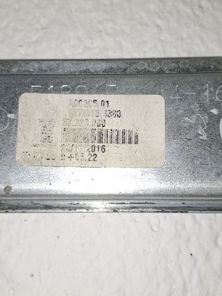 ELEVALUNAS DELANTERO DERECHO PEUGEOT 208 (3)