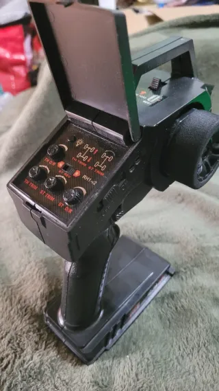 Camioneta RC Monster Truck Teledirigido