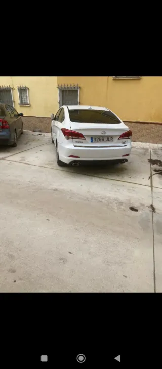 Coche para piezas — motor averiado Hyundai i40 201