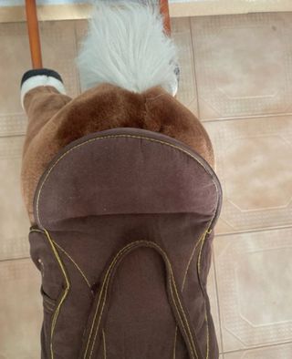 Caballo balancín marrón para niños