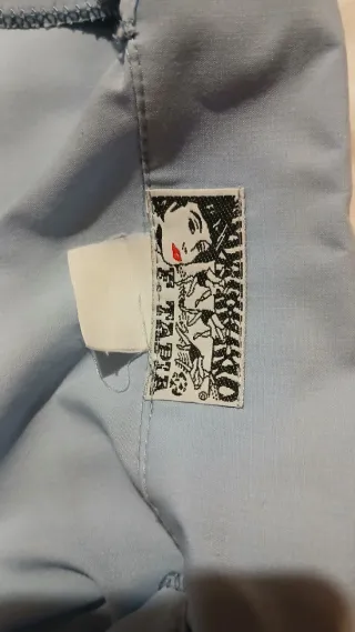 Camisa vintage azul con hombreras