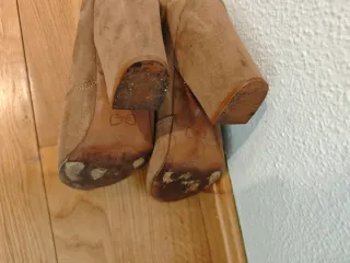 Botines de ante beige de Stradivarius talla 39