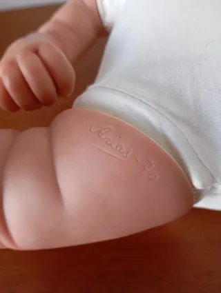 MUÑECO REBORN ARIAS