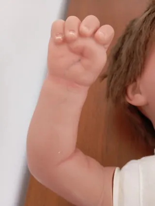 MUÑECO REBORN ARIAS