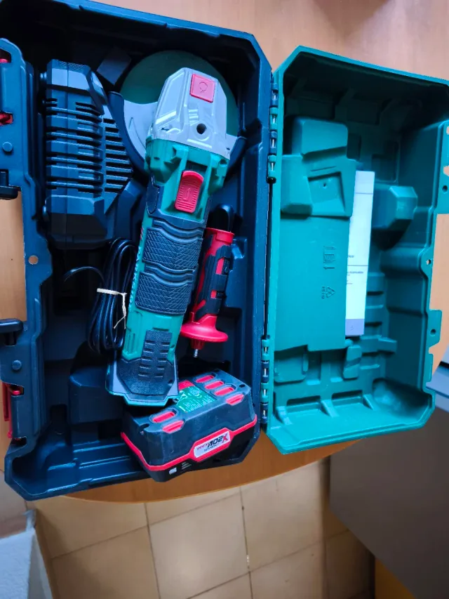 Amoladora Parkside 20V Angular Recargable