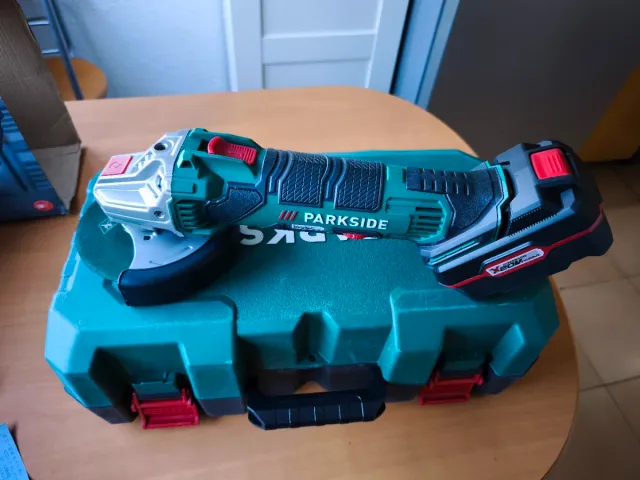 Amoladora Parkside 20V Angular Recargable