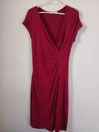 Vestido magenta cruzado