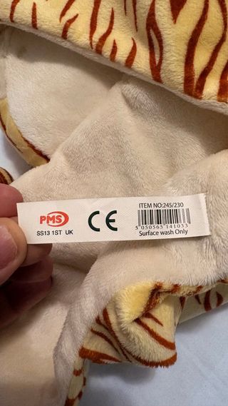 Gorro de peluche de tigre con orejas