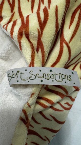 Gorro de peluche de tigre con orejas