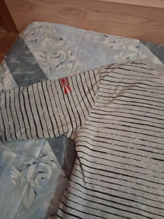 Jersey Billabong Rayas Grises y Negras