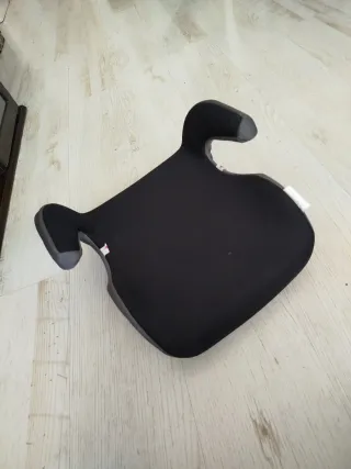 Alzador infantil para coche