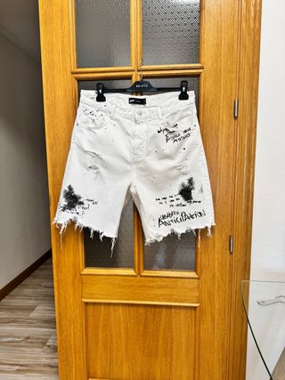 Bermuda blanca talla 42