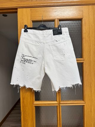 Bermuda blanca talla 42