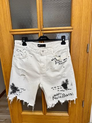 Bermuda blanca talla 42