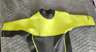 Traje neopreno corto niño.Talla 10