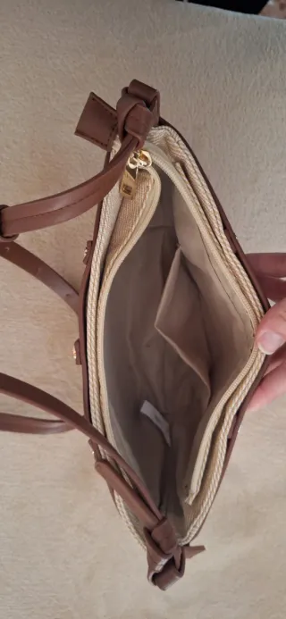 Bolso cruzado beige y marrón