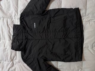 Chaqueta vaquera con capucha para niño