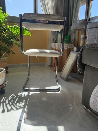 Conjunto de mesa de comedor y 4 sillas