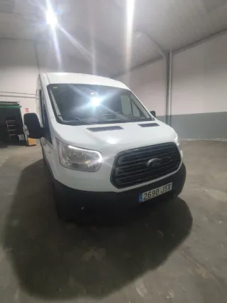 Ford Transit (Etiqueta medioambiental C)