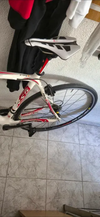 Bicicleta de carretera Mendiz