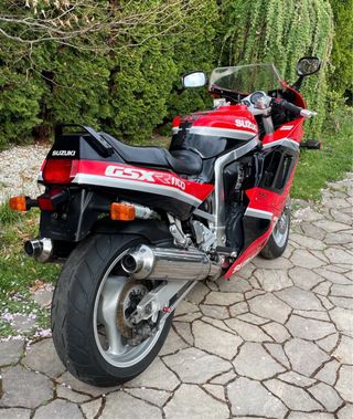 Suzuki GSXR 1100 (1990)